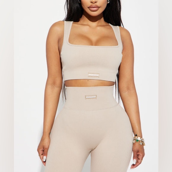 🟤 ⚪️NWOT Ribbed Seamless Bra Sz L⚪️🟤 - Picture 3 of 9